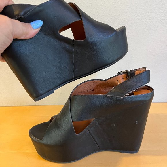Platform Wedge Sandals - Picture 5 of 15